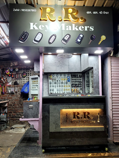R R Key Maker